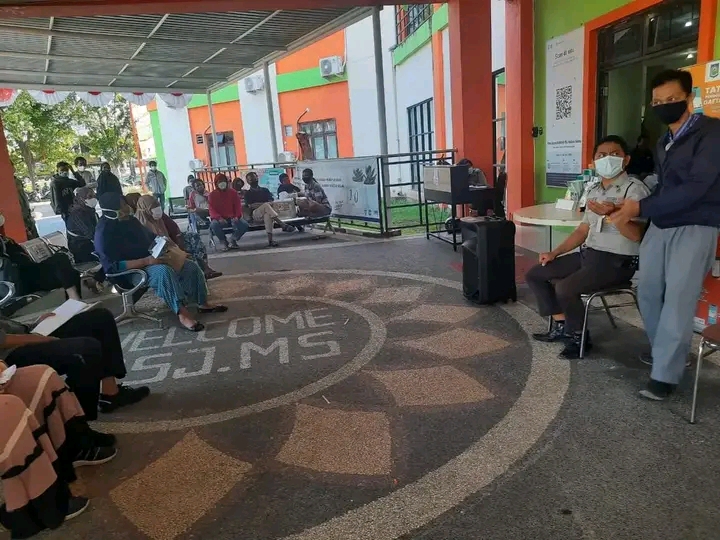 PENYULUHAN PENANGANAN PASIEN PASCA STROKE